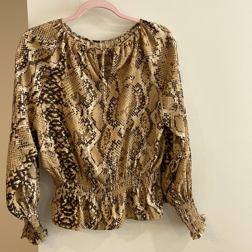 Leopard blouse from H&M. - Picture 2 of 2